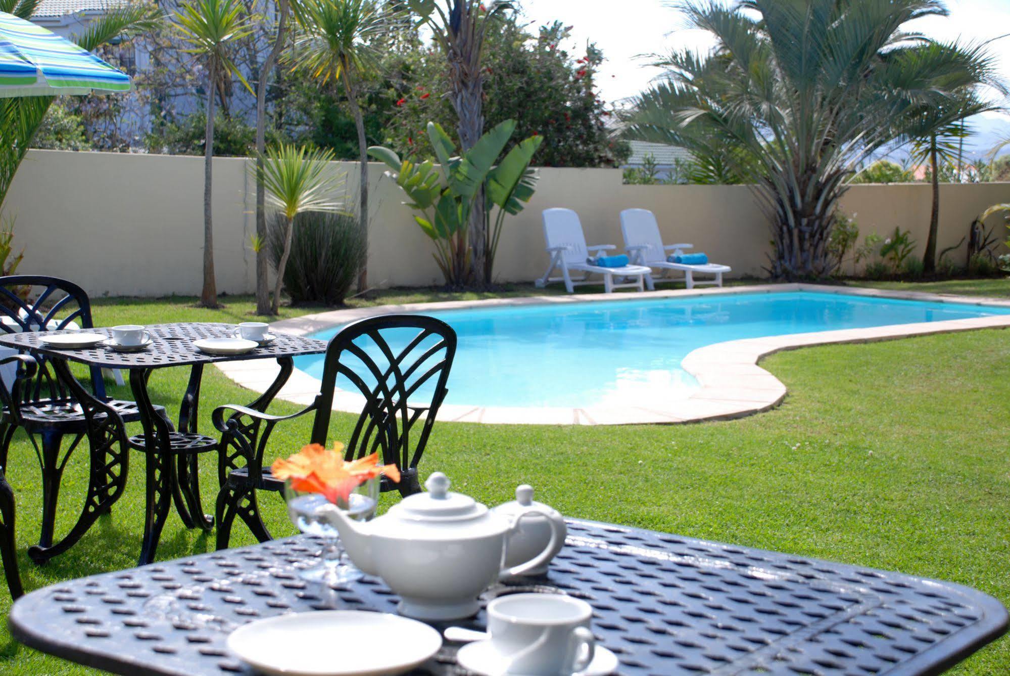 Mandalay Guest House Plettenberg Bay Exterior photo